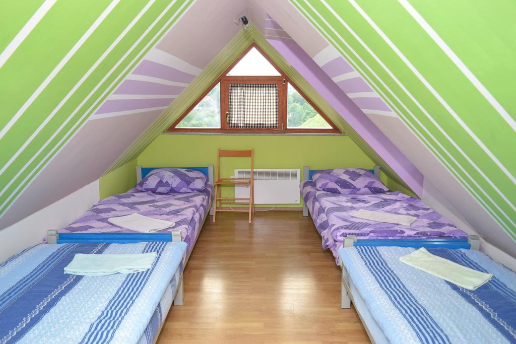 Sobe Sa Kupatilom Jajce Exterior photo