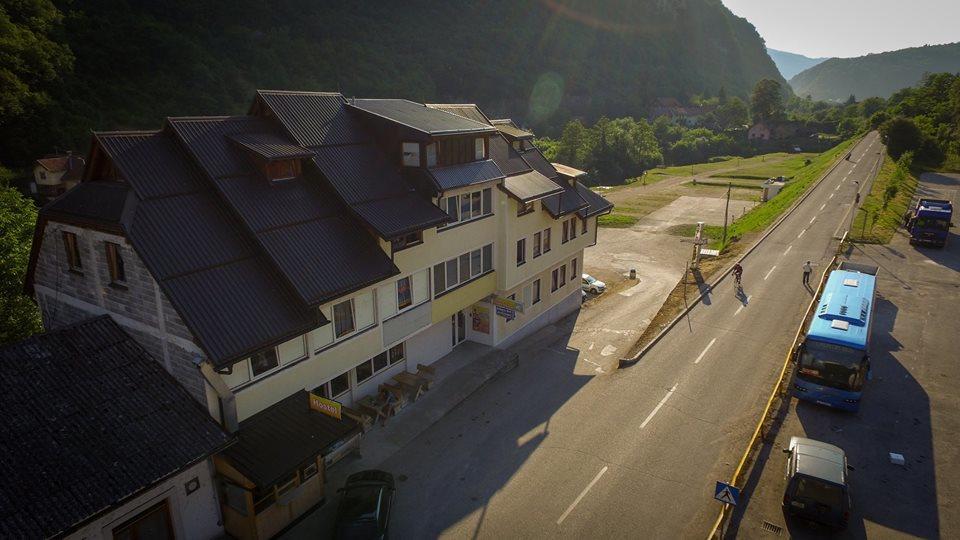 Sobe Sa Kupatilom Jajce Exterior photo